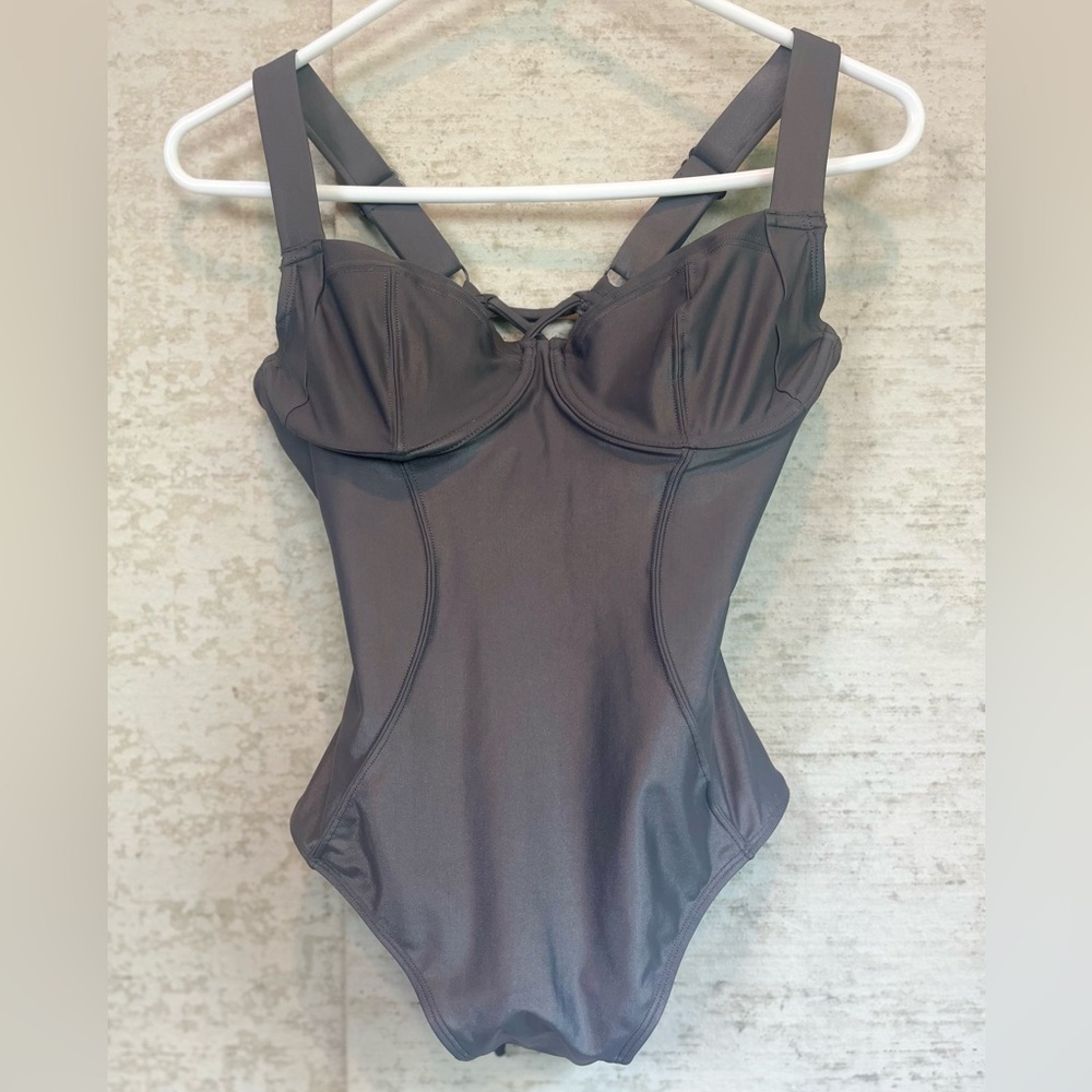 Elegant Gray Women's One-Piece Swimsuit